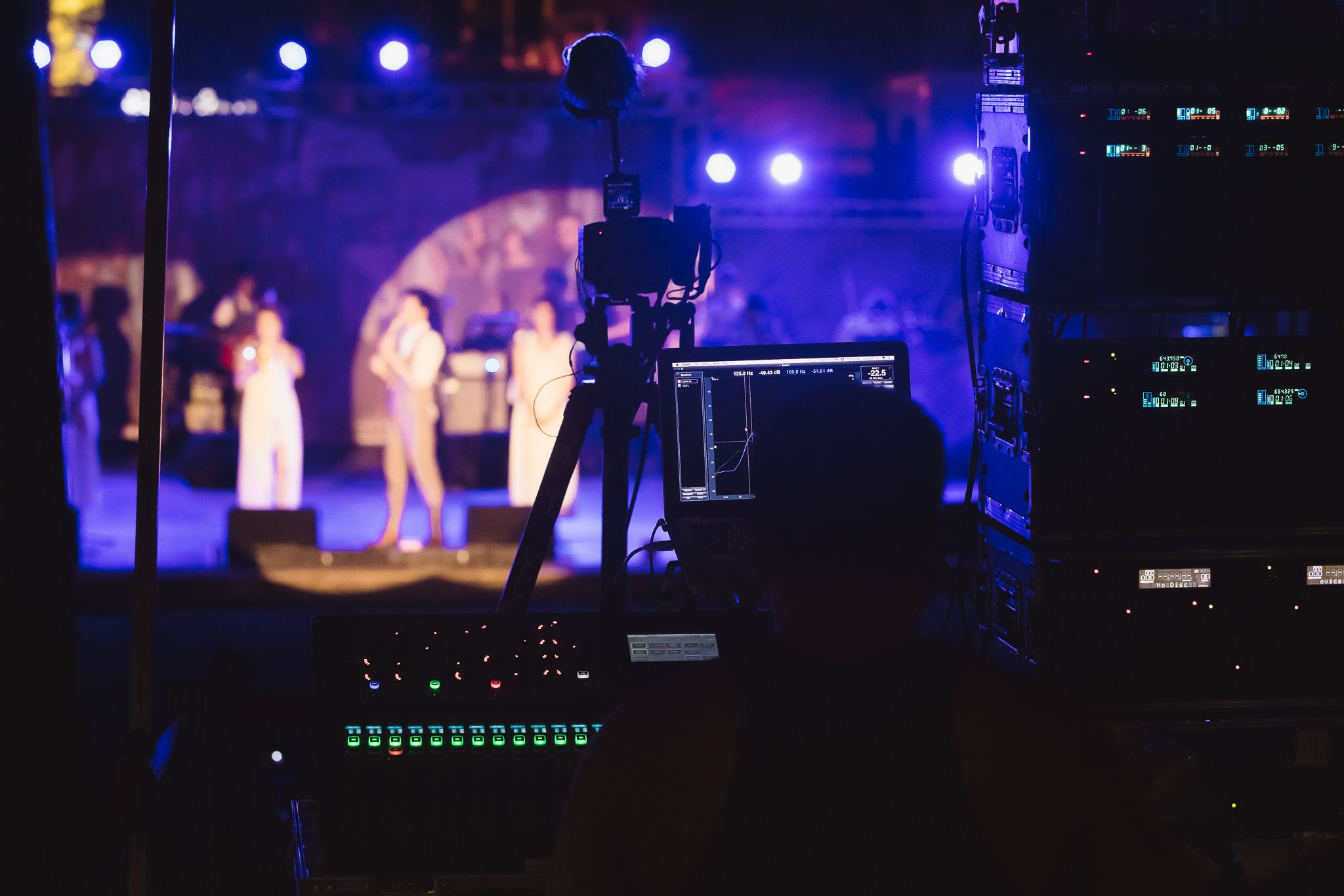 corporate-event-backstage-production-control corporate-event-backstage-production-control