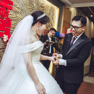 婚禮不只是流程,而是一段只屬於兩人的故事|昀暹 × 佳蓉・八大森林樂園婚禮